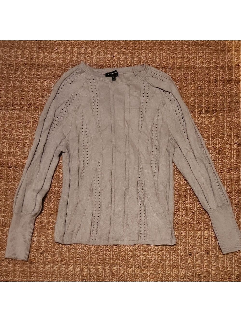 Express Gray Cable Knit Classic Casual Midweight Small Staple Piece Sweater